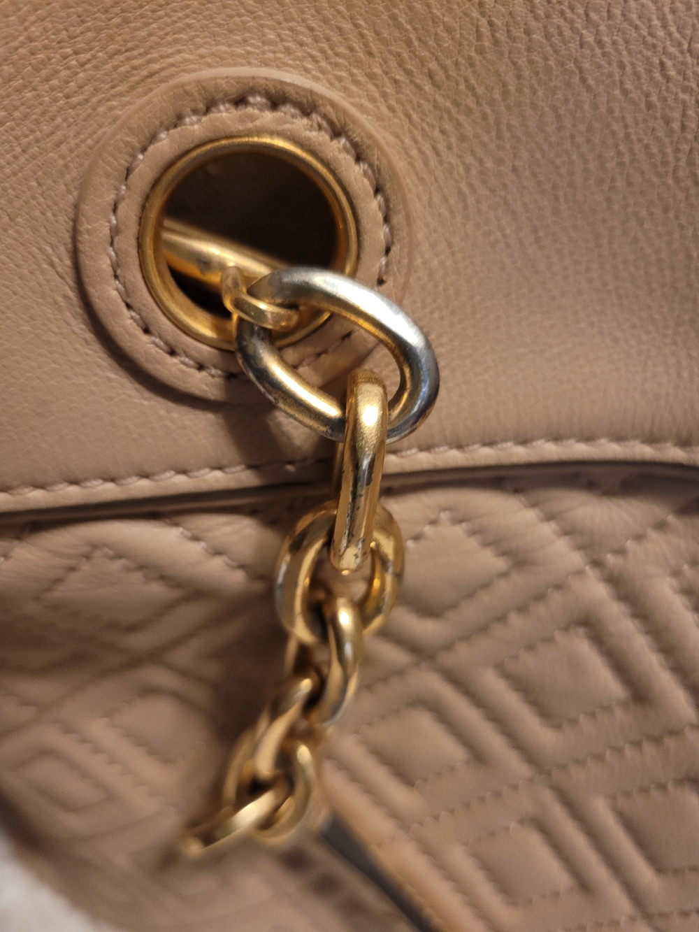 Tory Burch Beige Quilted Leather Tote with Gold Chain Detail - Picture 3 of 3